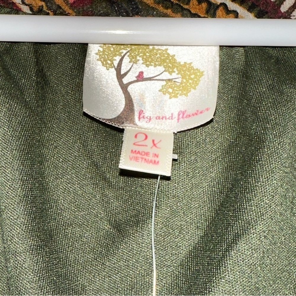 3/$25 Fig & Flower Fall Floral Sheer 3/4 Sleeves Tunic Blouse - Plus Size XXL - Picture 8 of 9